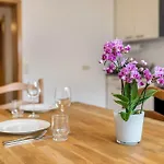 Апартаменты Haus Gartenblick Аннвайлер-ам-Трифельс