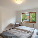 Апартаменты Haus Gartenblick Аннвайлер-ам-Трифельс