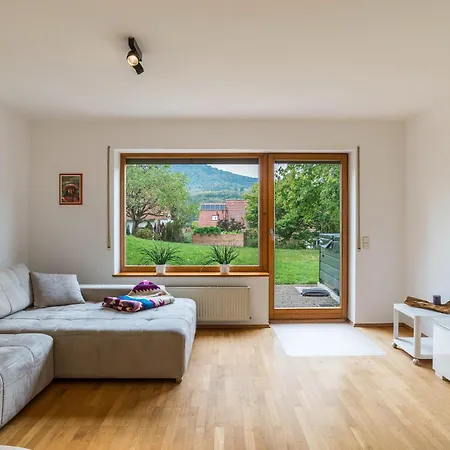 Haus Gartenblick آنفايلار آم تريفلز